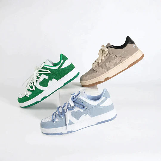 CLEEN - Heart Sneakers